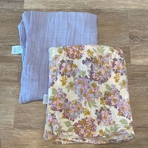 Two Kyle and Deena cotton blankets